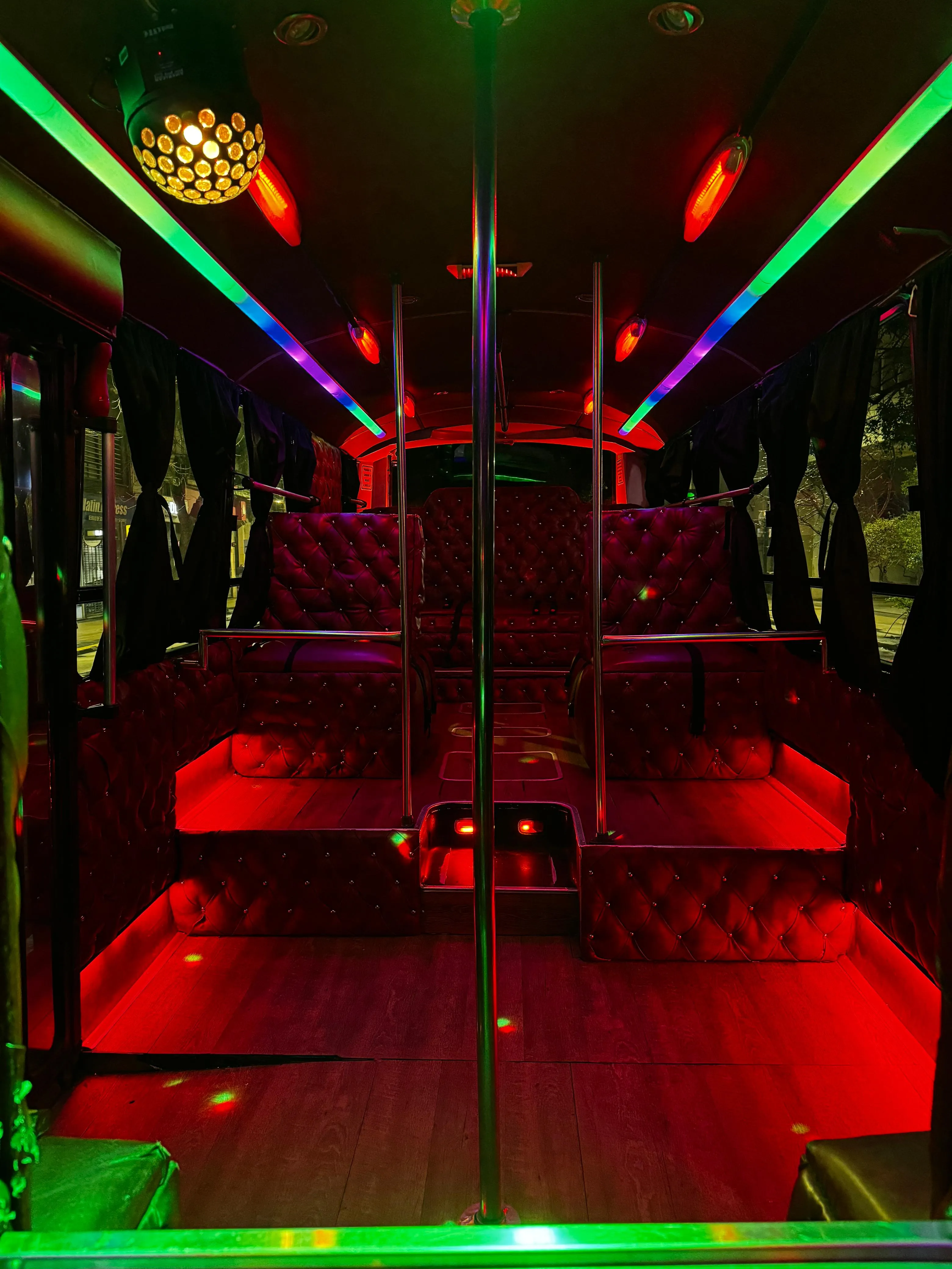 Sonido e iluminación a bordo